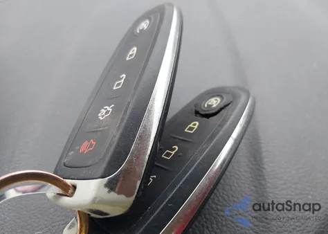 2018 Ford Escape Titanium из США, поврежденный, VIN 1FMCU9J97JUA34641